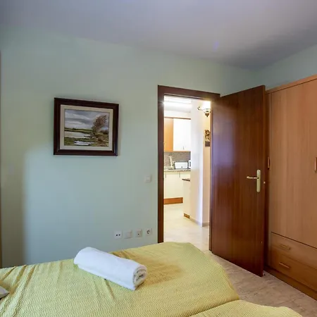 Apartamento En Empuriabrava: Frente Al Mar, Piscinas, Parking Y Vistas A La Bahía - Hisp-288-39