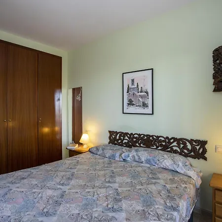 En Empuriabrava: Frente Al Mar, Piscinas, Parking Y Vistas A La Bahia - Hisp-288-39 Empuriabrava