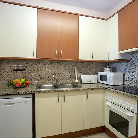 Apartment En Empuriabrava: Frente Al Mar, Piscinas, Parking Y Vistas A La Bahia - Hisp-288-39 Empuriabrava